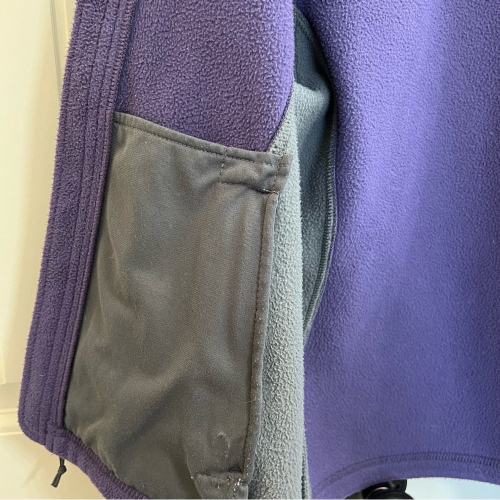 The North Face Womens Fleece Zip Up Jacket in Purple/Gray, Size XS - Picture 11 of 12